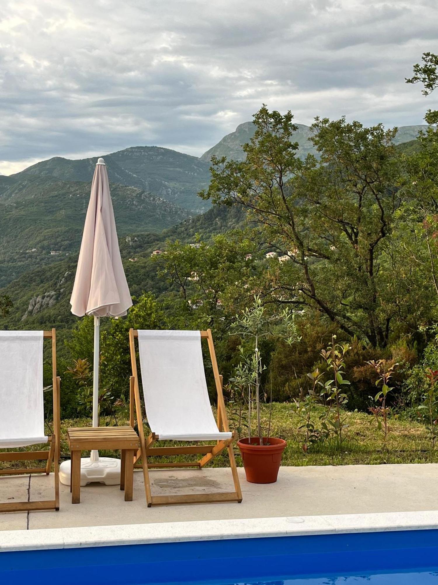 Guesthouse P&A Budva Exterior photo